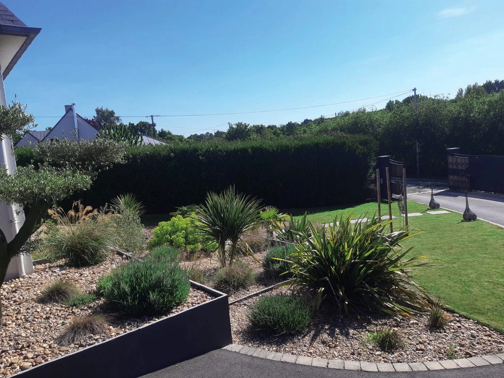 Aménagement extérieur : allée, terrasse, jardin, aquatique