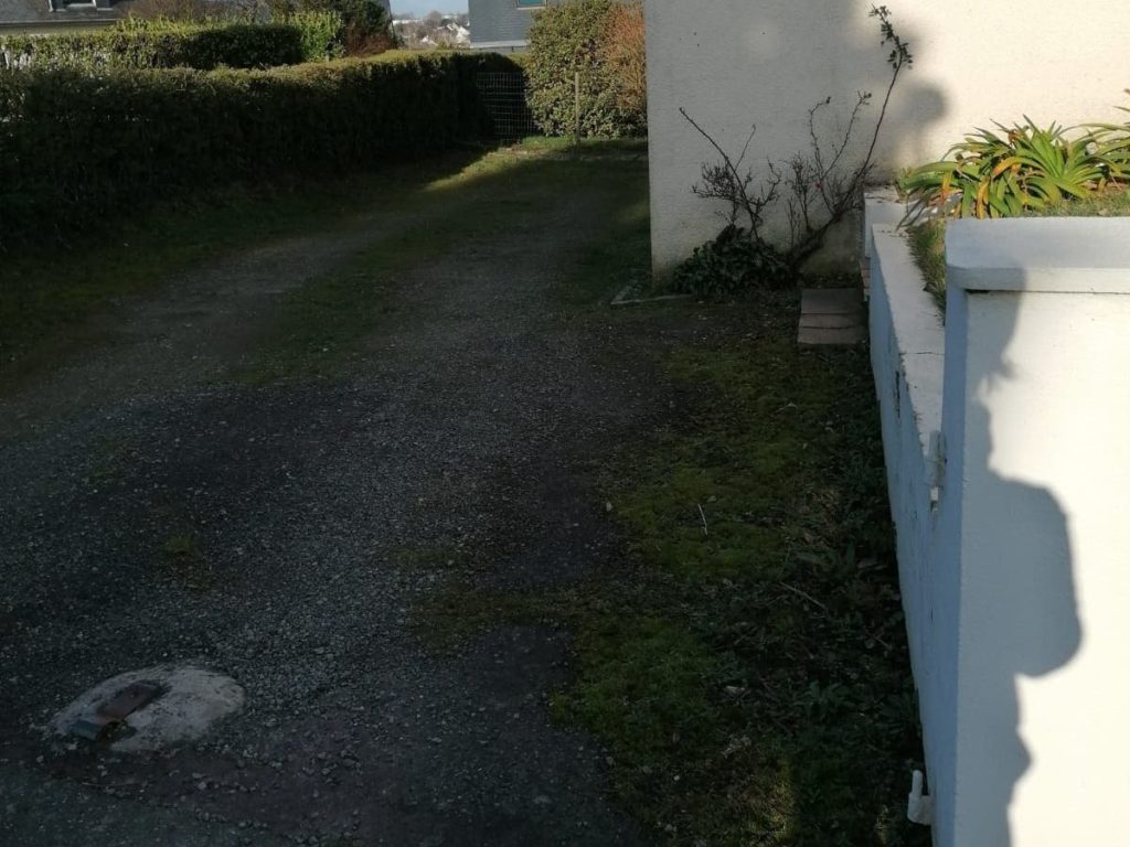 Descente de garage avant la pose de l’enrobé et la création du caniveau.